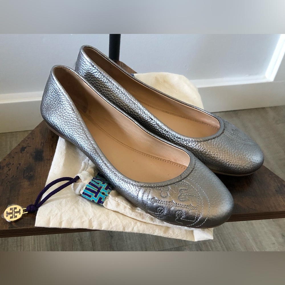 Tory Burch Silver 100% Leather Lowell Ballet Flats Sz 10M US